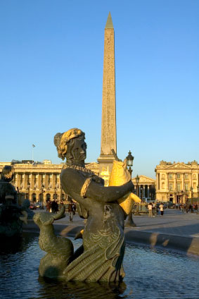 http://www.gothereguide.com/Images/France/Paris/Place_de_la_Concorde_obelisk.jpg
