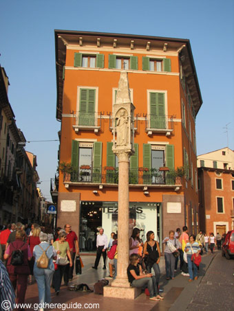 Verona monument
